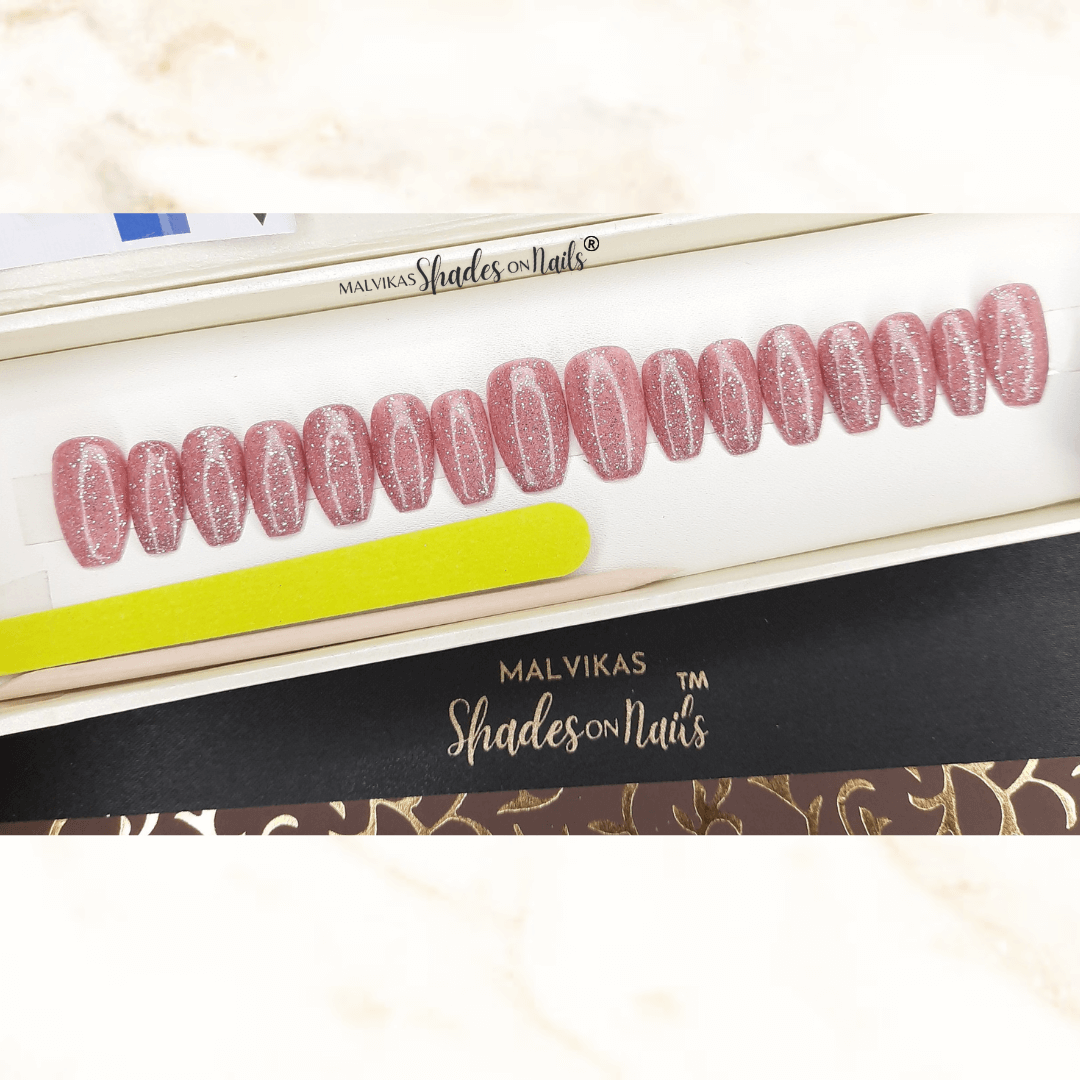 sh1016 899 (2) ShadesonNails Malvikas Presson Nails