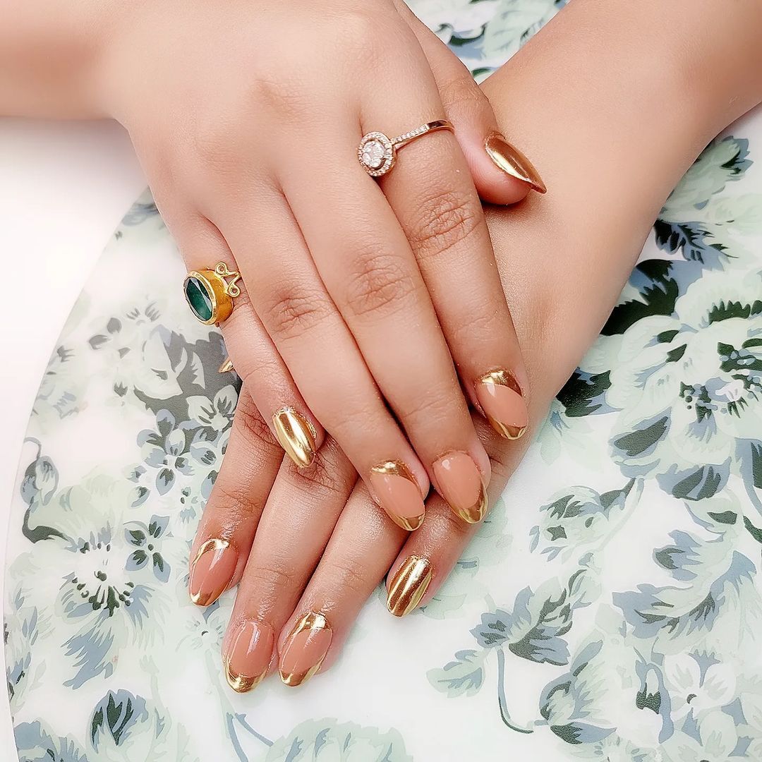 sh1234 – 1099 Shadesonnails Presson Nails