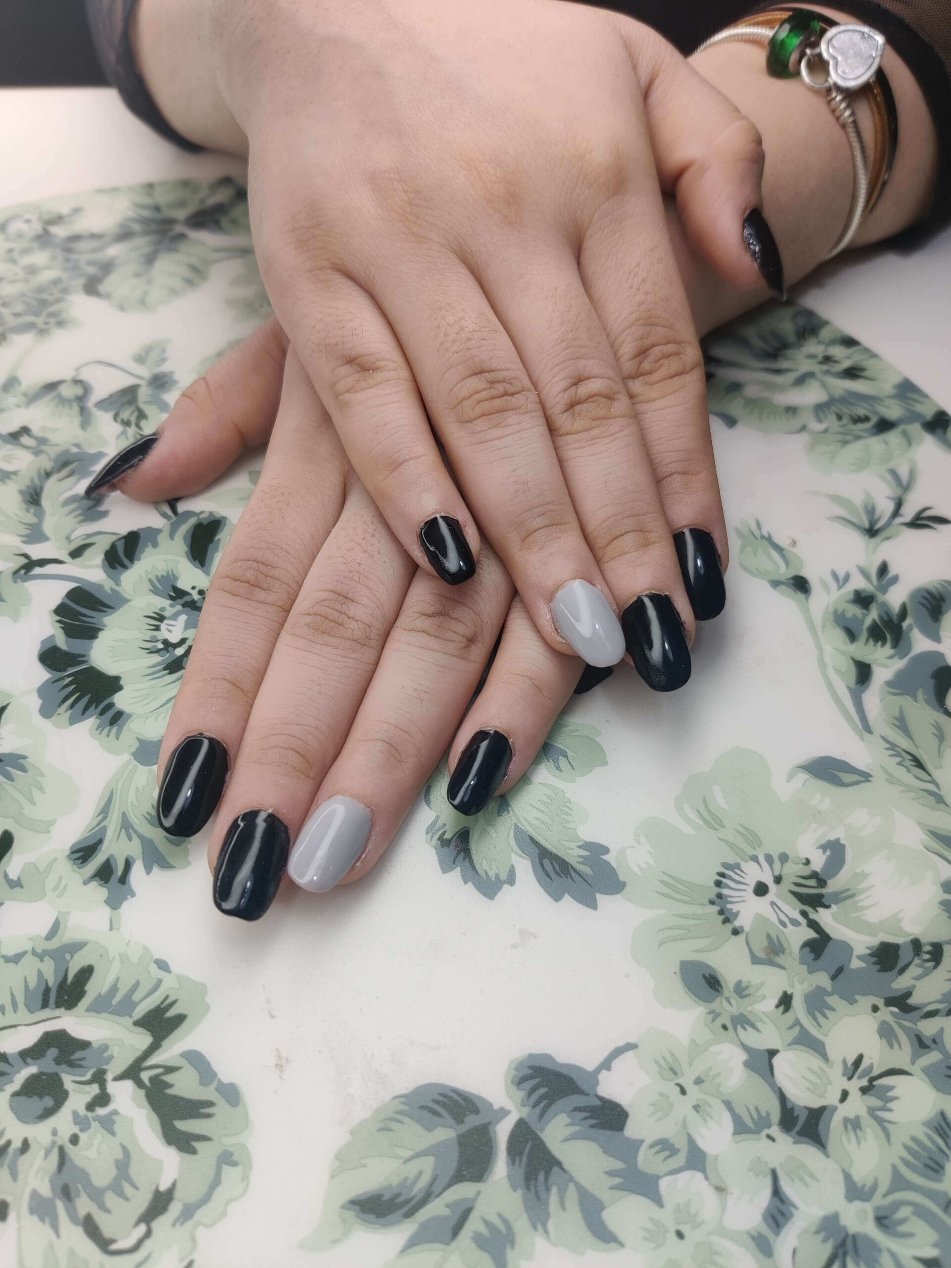 sh1265 – 899 Shadesonnails Presson Nails